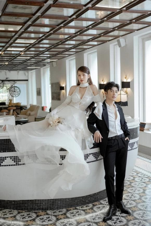 Gin Tuấn Kiệt khoe đời sống vợ chồng bên Puka, bị nam đồng nghiệp khịa vụ làm đám cưới nhiều nơi - Hình 1