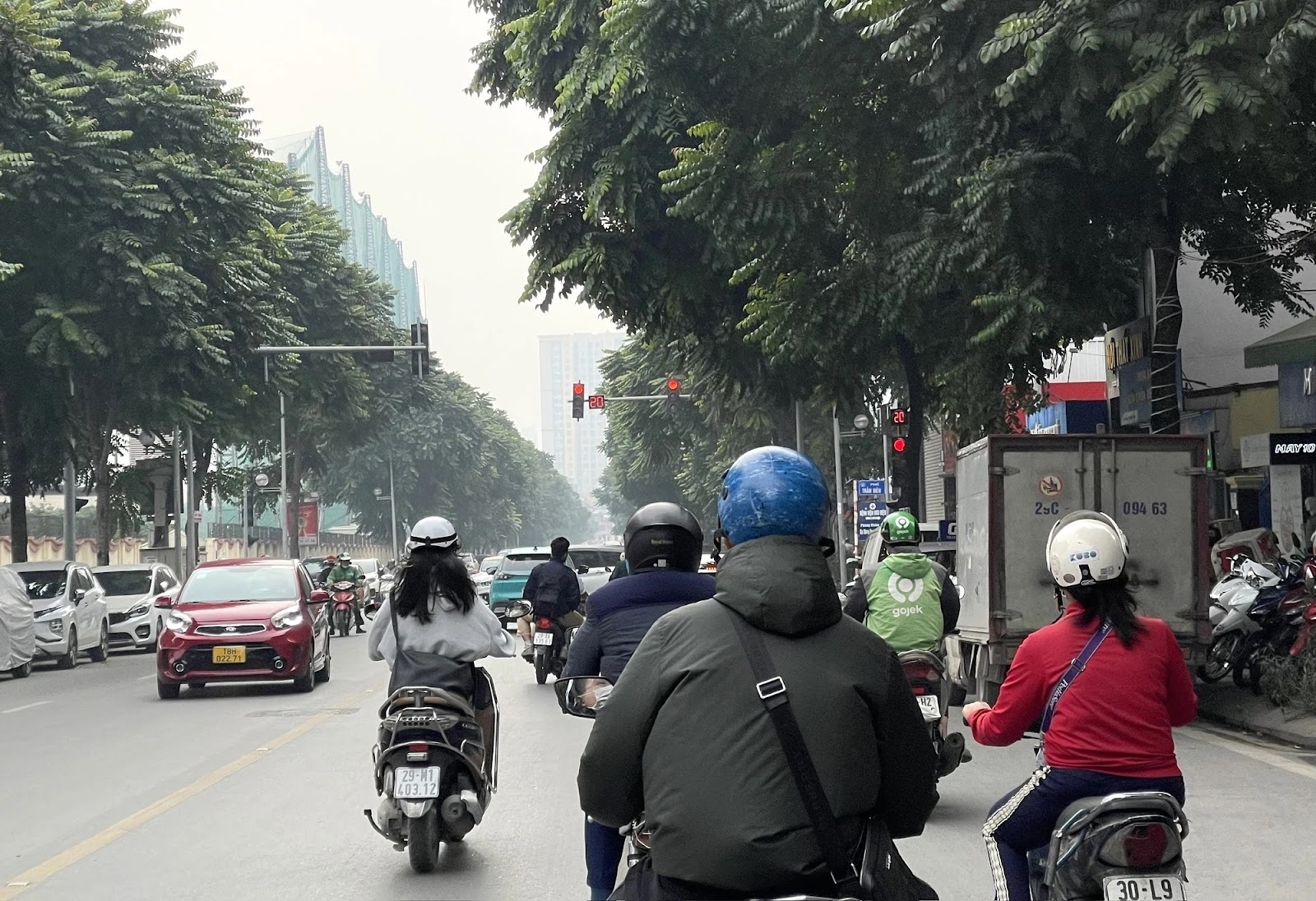Hà Nội ô nhiễm không khí ở mức báo động, ảnh hưởng nghiêm trọng đến sức khỏe - Hình 2