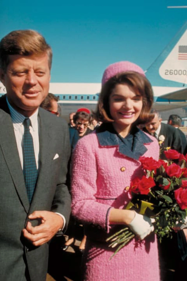 Jackie Kennedy: Chứng kiến chồng Tổng thống bị hại trước mắt và chuỗi ngày bi kịch sau khi tái hôn - Hình 6