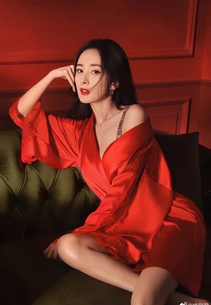 Dương Mịch phơi bày nhan sắc thật khi ngồi cạnh đàn chị Chương Tử Di - Hình 5