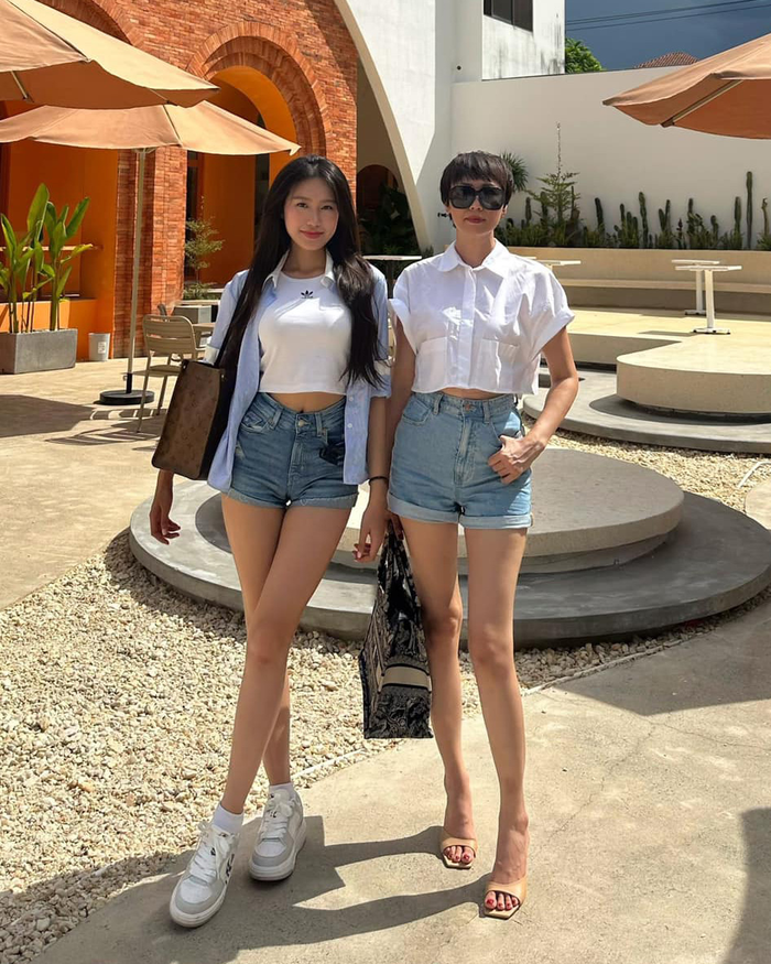 Đoàn Văn Hậu nhập hội nghiện vợ giống Gin Tuấn Kiệt, mẹ ruột Doãn Hải My chơi trội hơn nhà trai - Hình 7