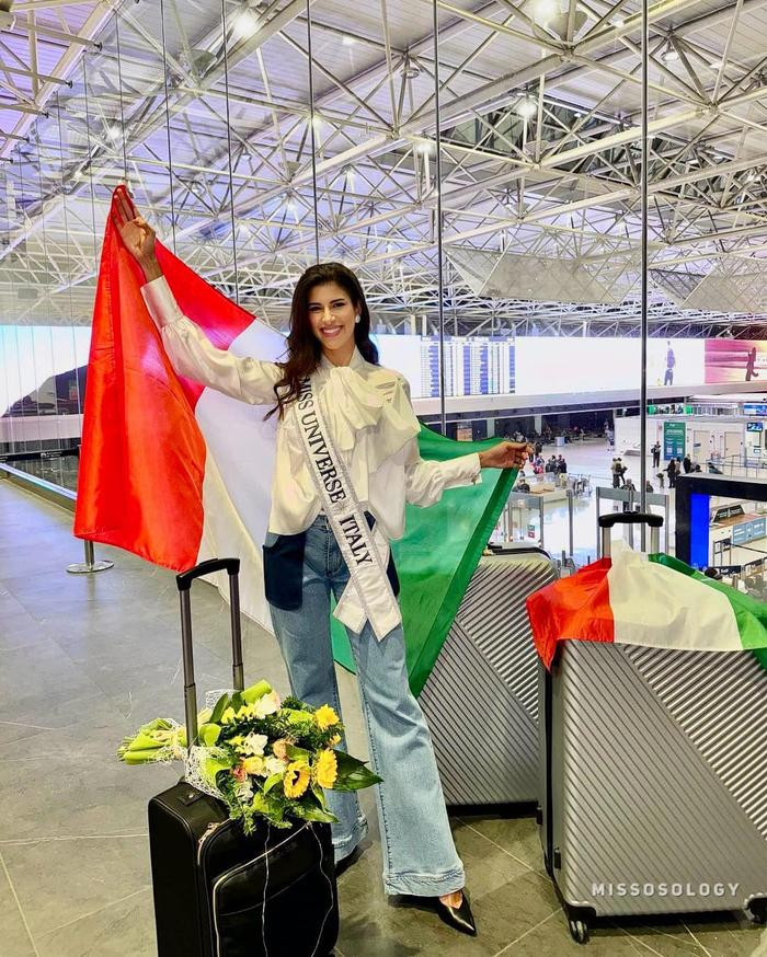 Miss Universe 2023 chính thức khởi động, Bùi Quỳnh Hoa vừa đến El Salvador đã ghi điểm - Hình 12