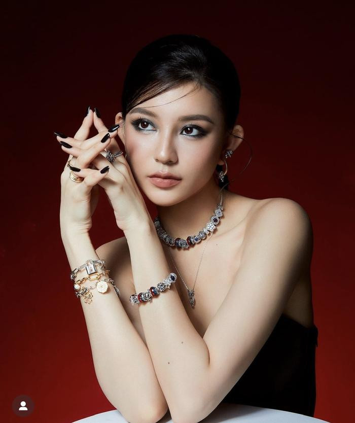 Bâu Krysie: Á quân The Face bị người hâm mộ quay xe vì liên hoàn phốt cắm sừng người yêu - Hình 7