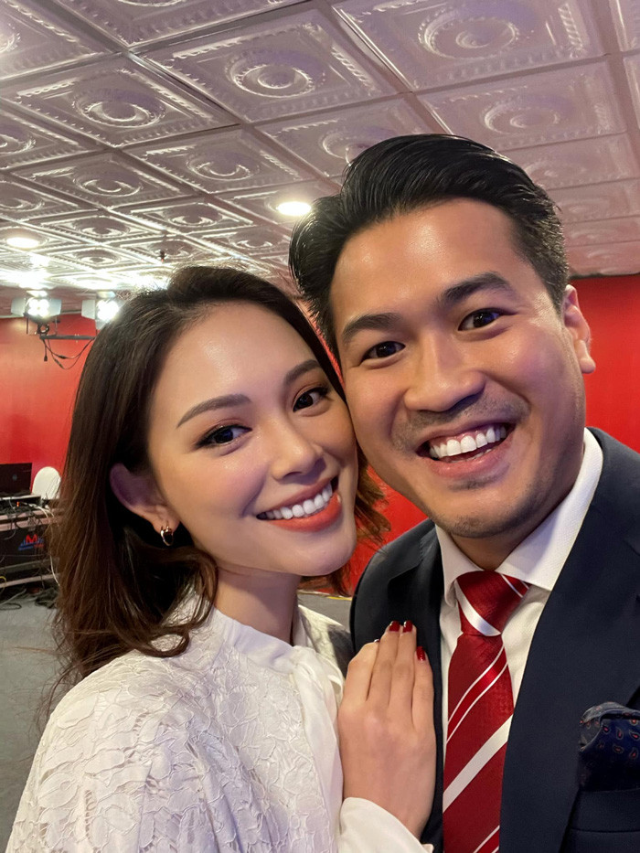 Con dâu tỷ phú Johnathan Hạnh Nguyễn sinh con gái đầu lòng, được ông xã cưng nựng từ khi mang thai - Hình 6