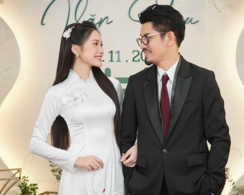 Đoàn Văn Hậu tung ảnh cưới đẹp như phim ngôn tình, netizen chỉ để ý biểu cảm buồn hiu của bố vợ - Hình 5