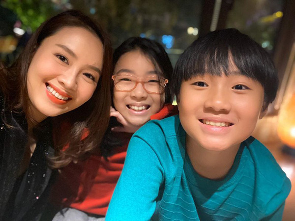 Hồng Diễm bị soi chi tiết trùng tu nhan sắc, dù trước đó từng khẳng định chỉ thích vẻ đẹp tự nhiên - Hình 7