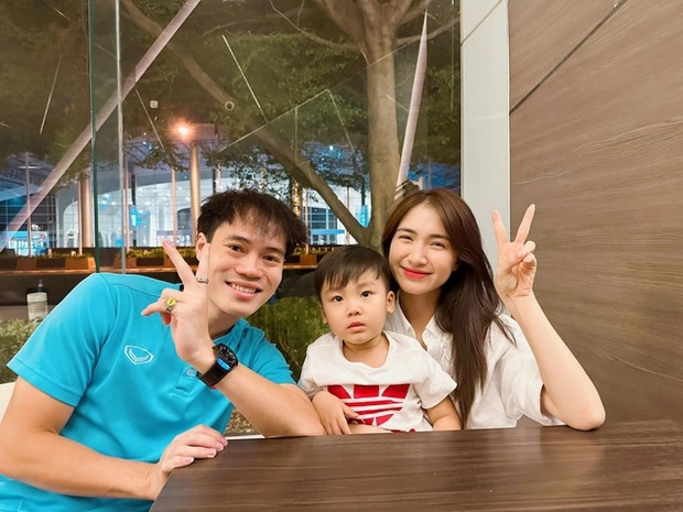 Văn Toàn thân thiết, dành tình cảm cho Hòa Minzy, đặc biệt dặn dò một điều khiến netizen rần rần - Hình 4