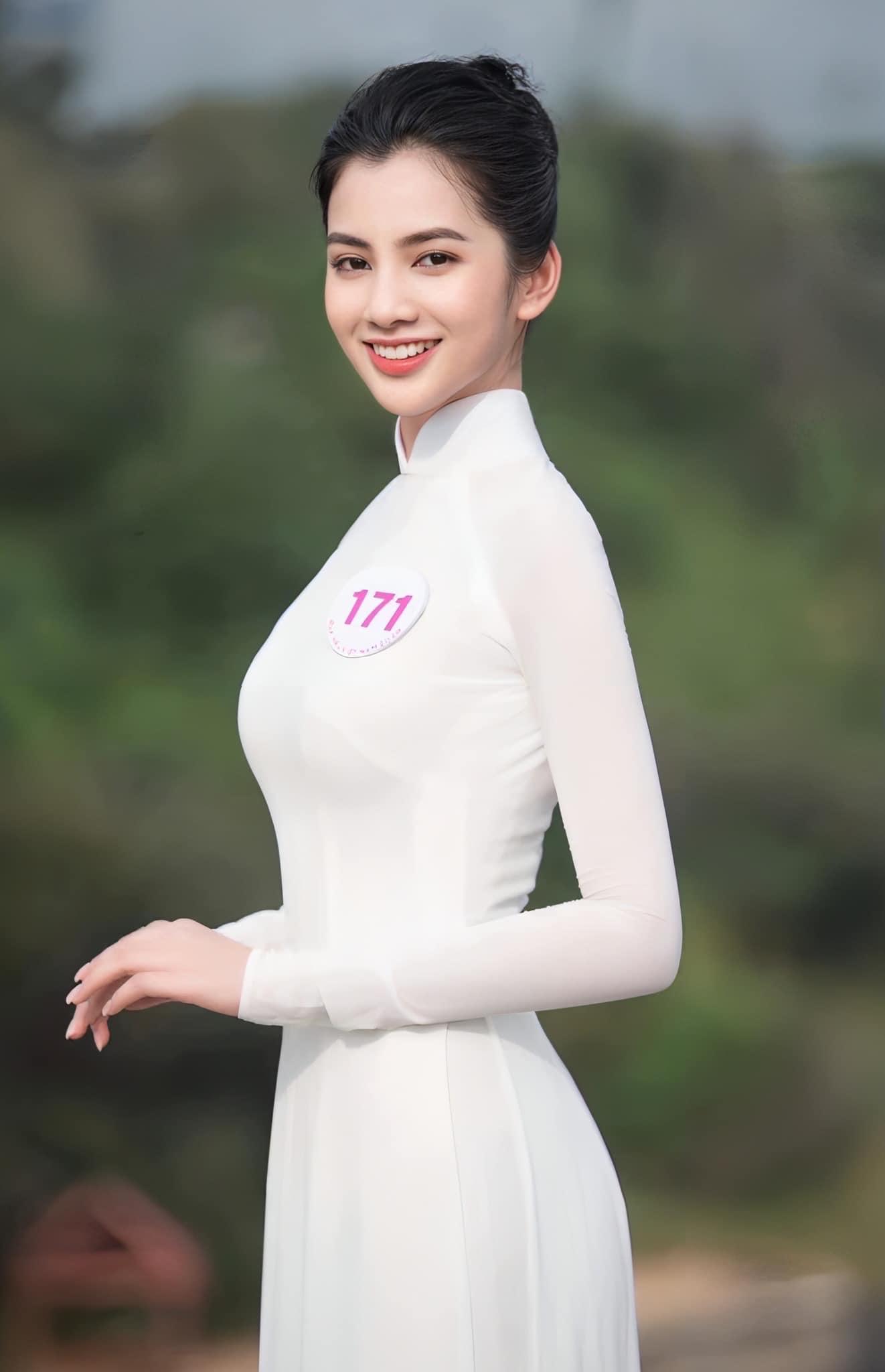 Cẩm Đan: Từng vướng ồn ào cặp kè chồng cũ Lệ Quyên, thánh khóc ở The Face VN, ai cũng ngứa mắt - Hình 1