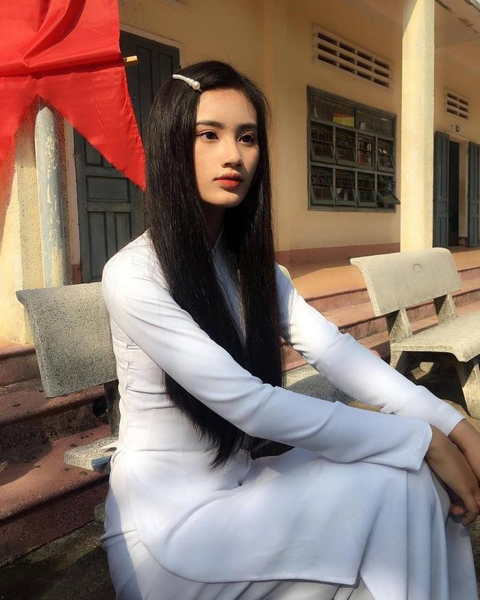 Hoa hậu Ý Nhi thành công thu phục lòng người, động thái trên MXH khi đến Úc gây chú ý - Hình 1