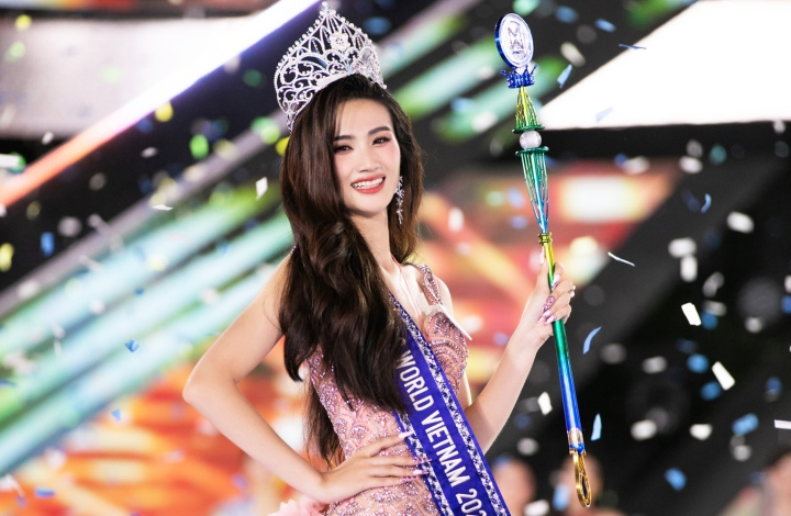 Hoa hậu Ý Nhi thành công thu phục lòng người, động thái trên MXH khi đến Úc gây chú ý - Hình 5