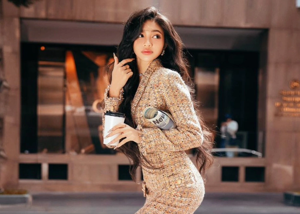 Hoa hậu Ý Nhi thành công thu phục lòng người, động thái trên MXH khi đến Úc gây chú ý - Hình 7