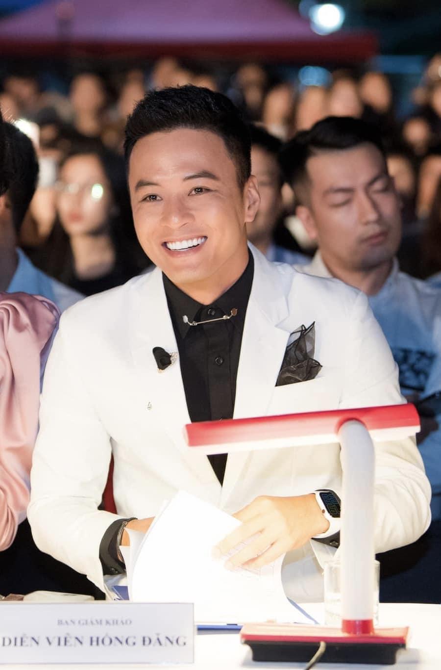 Hồng Đăng nói lời ruột gan với vợ, dính ồn ào quấy rối vẫn hạnh phúc, CĐM liền réo tên Hồ Hoài Anh - Hình 1