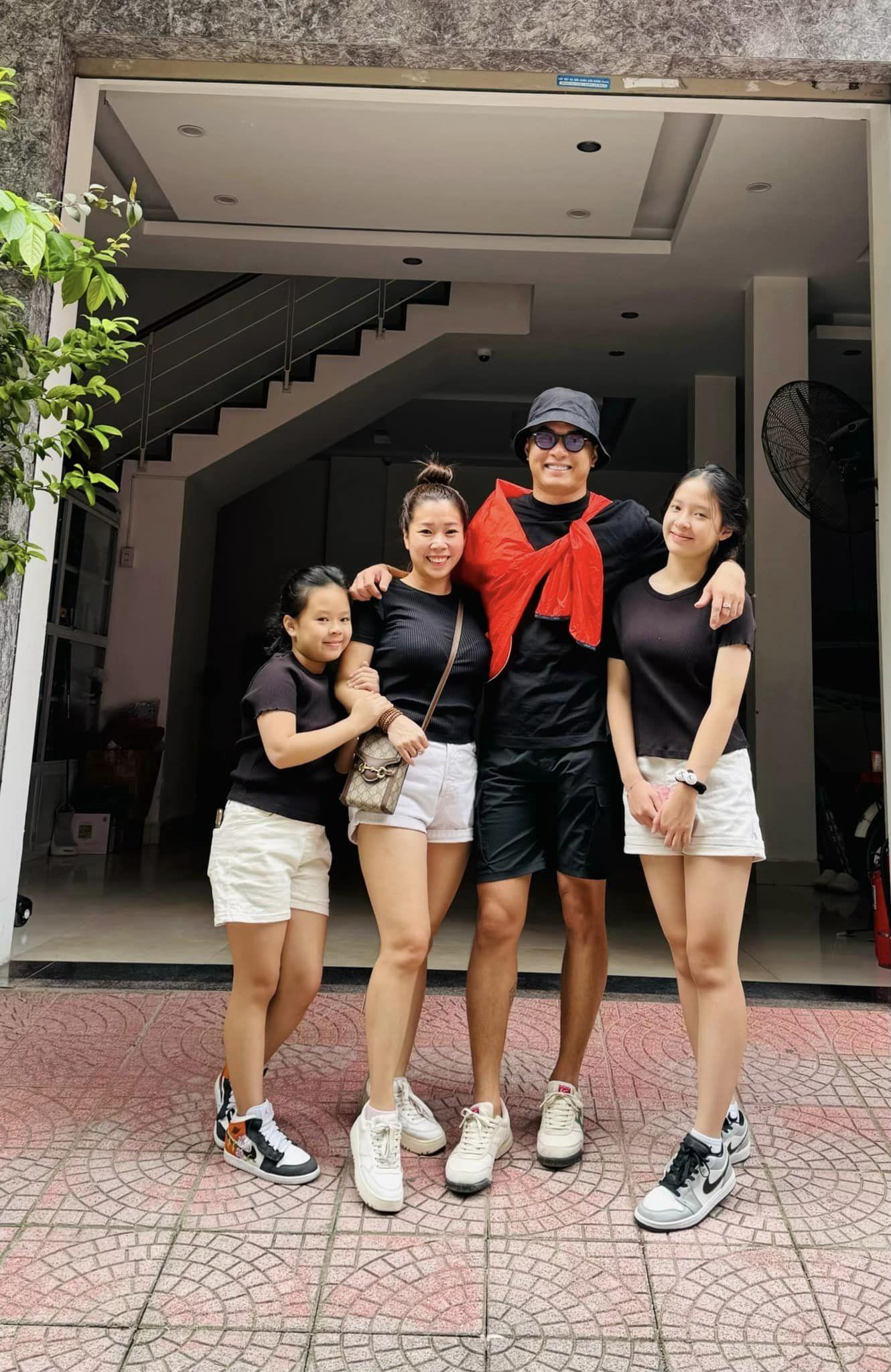 Hồng Đăng nói lời ruột gan với vợ, dính ồn ào quấy rối vẫn hạnh phúc, CĐM liền réo tên Hồ Hoài Anh - Hình 2