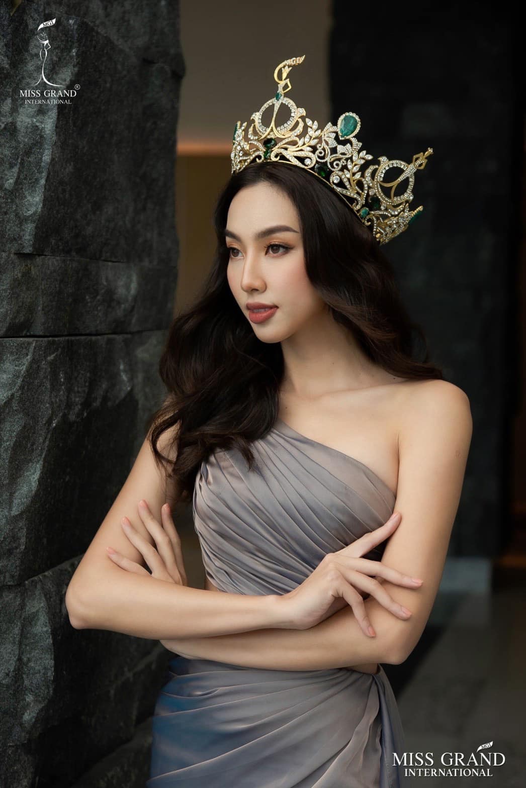 Ông Nawat có con gái cưng mới giữa lúc Thùy Tiên dính líu đến tú ông, ưu ái làm điều không tưởng - Hình 9