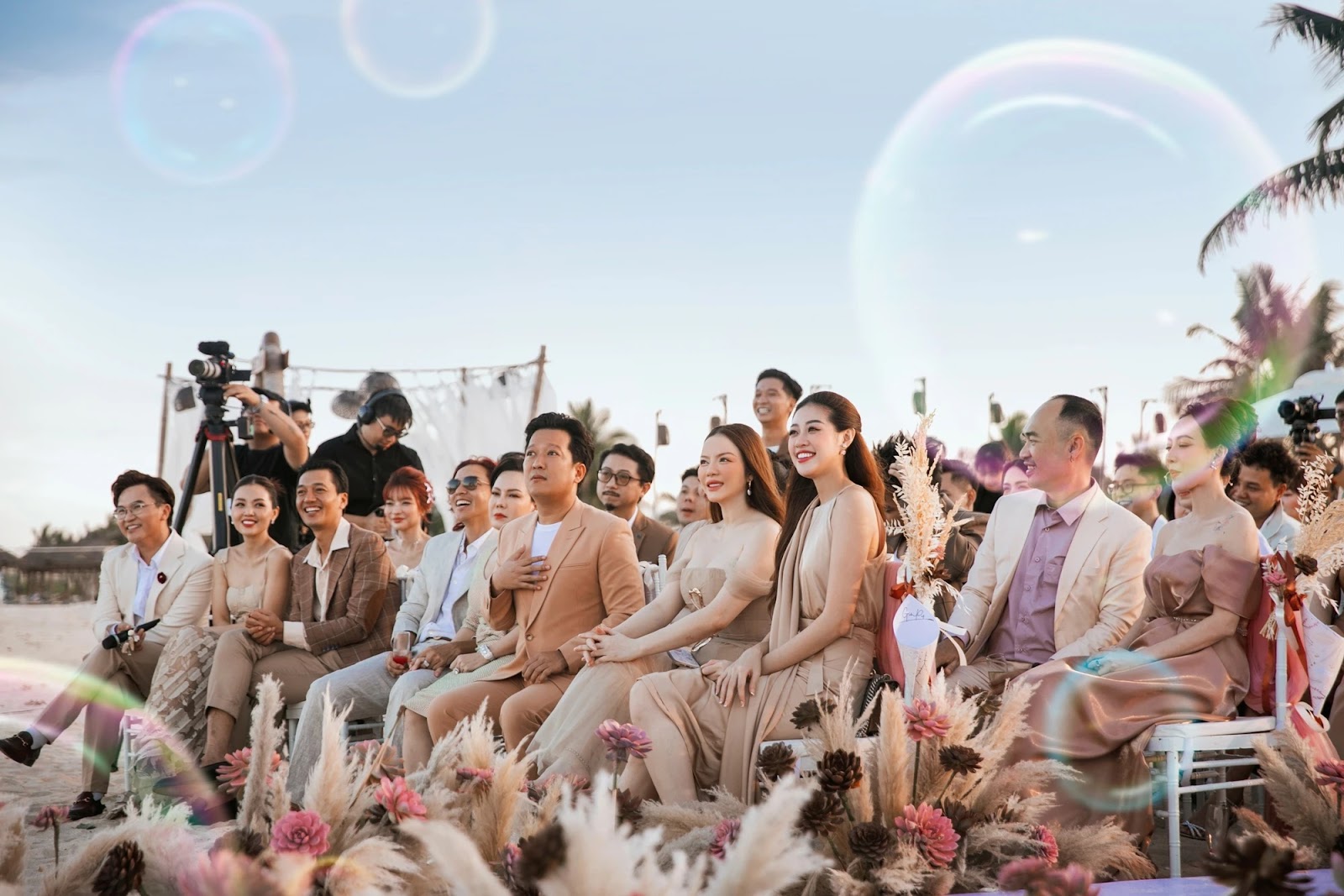 Puka chọn hoa cưới độc nhất vô nhị khi lấy Gin Tuấn Kiệt, đầy rủi ro nhưng ai cũng mê vì 1 điều? - Hình 1