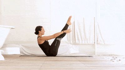 5 bài tập yoga giảm mỡ bụng trước khi ngủ - Hình 3