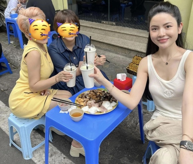 Bạn gái Quang Hải chỉ đi ăn trưa với bạn bè nhưng lại gây sốt bởi một điểm? - Hình 1