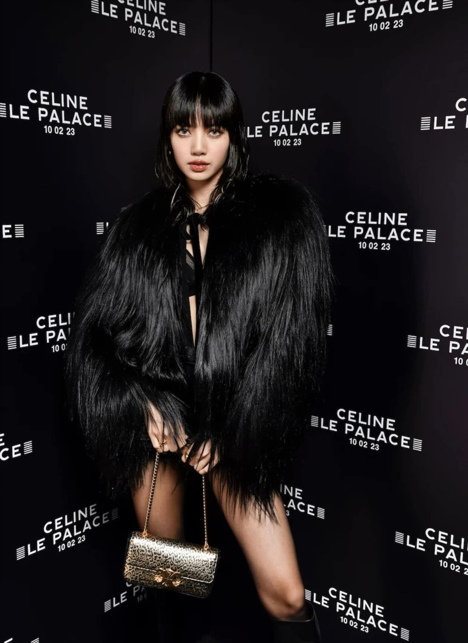 Lisa (BLACKPINK) rơi vào khủng hoảng, phải sử dụng thuốc nhiều lần fan vẫn không tha! - Hình 4