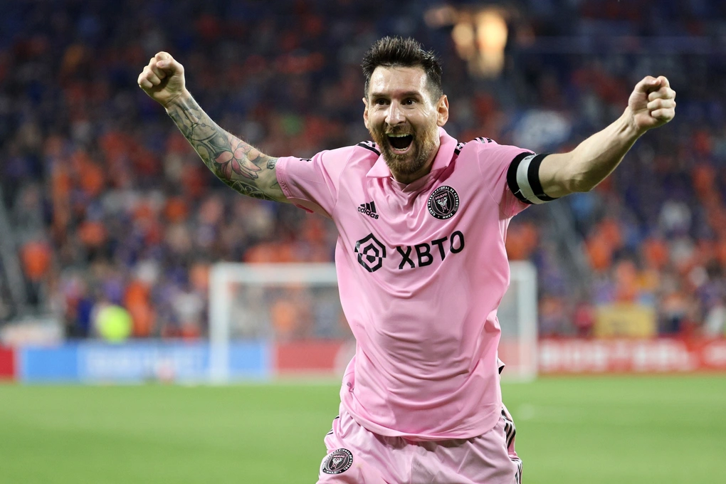 Ronaldo lên mặt với Messi khi lọt top cầu thủ ghi bàn tốt nhất sau 30, vẫn chào thua người này! - Hình 2