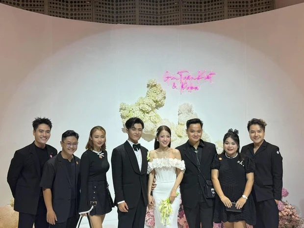Diệu Nhi 2 lần dính bị đồn cạch mặt chị em thân thiết: Puka ẩn ý sâu cay, Đông Nhi giả vờ thân - Hình 1