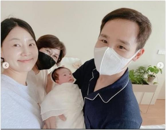 Lee Dong Gun lộ tình trạng tồi tệ hậu ly hôn, hào quang tài tử hàng đầu Kbiz đổ vỡ - Hình 10