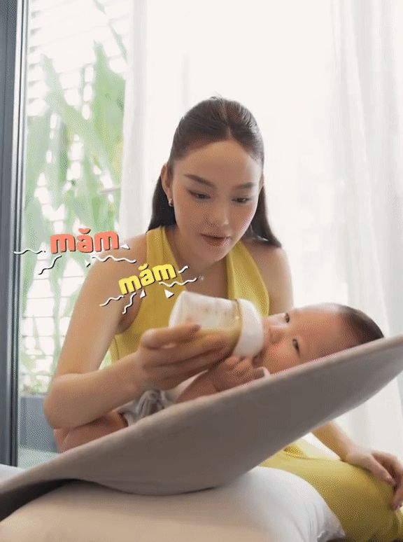 Minh Hằng khoe cận diện mạo quý tử, tiết lộ thay đổi của hai vợ chồng hậu lên chức bố mẹ bỉm sữa - Hình 1