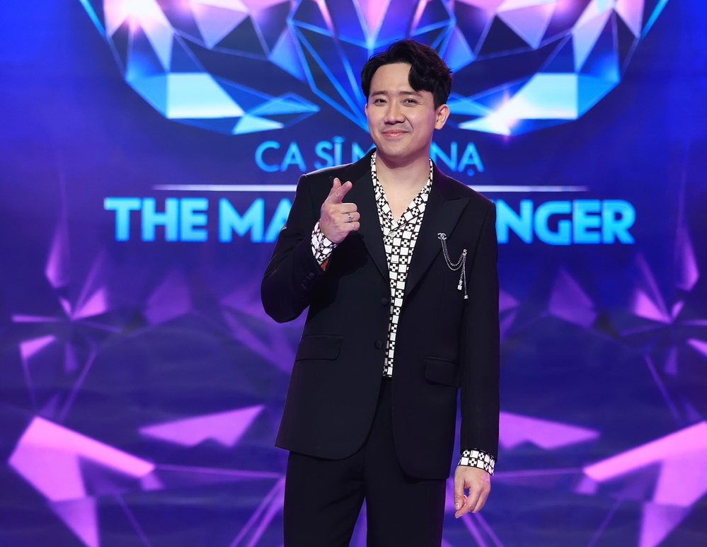 Trấn Thành từng bị một ca sĩ hạng A từ chối tình cảm, lộ một điểm netizen khẳng định là Đông Nhi? - Hình 1