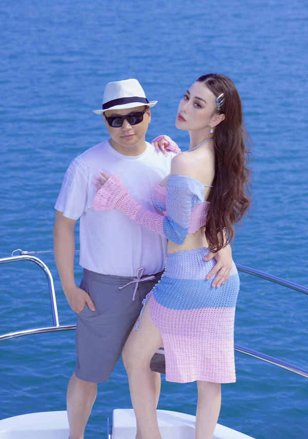 Shark Bình như trẻ hoá tâm hồn sau khi cưới, Phương Oanh lần đầu lộ bụng bầu - Hình 4