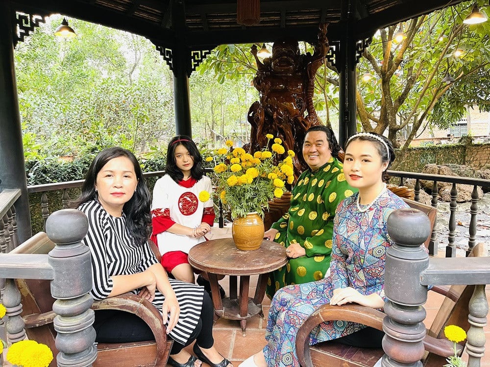 Chân dung bà Dung vợ nghệ sĩ Hoàng Mập: Nữ đại gia kín tiếng, giản dị đến mức bị nhầm là giúp việc - Hình 6