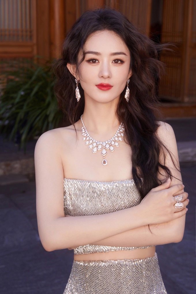 Dương Mịch và Triệu Lệ Dĩnh chính thức chung mâm phim ảnh nhưng chỉ làm nền cho 1 đại hoa đán - Hình 3