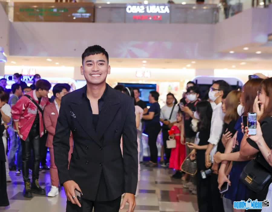 Trần Kim Hải: Từng là trợ diễn được Lý Hải chú ý, đổi đời nhờ vai nam chính trong Lật Mặt 6 - Hình 6
