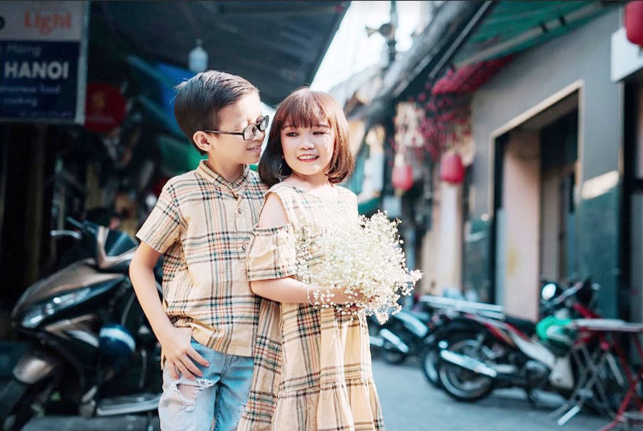 Cặp vợ chồng tí hon mở công ty, cửa hàng kinh doanh sau 4 năm kết hôn - Hình 3