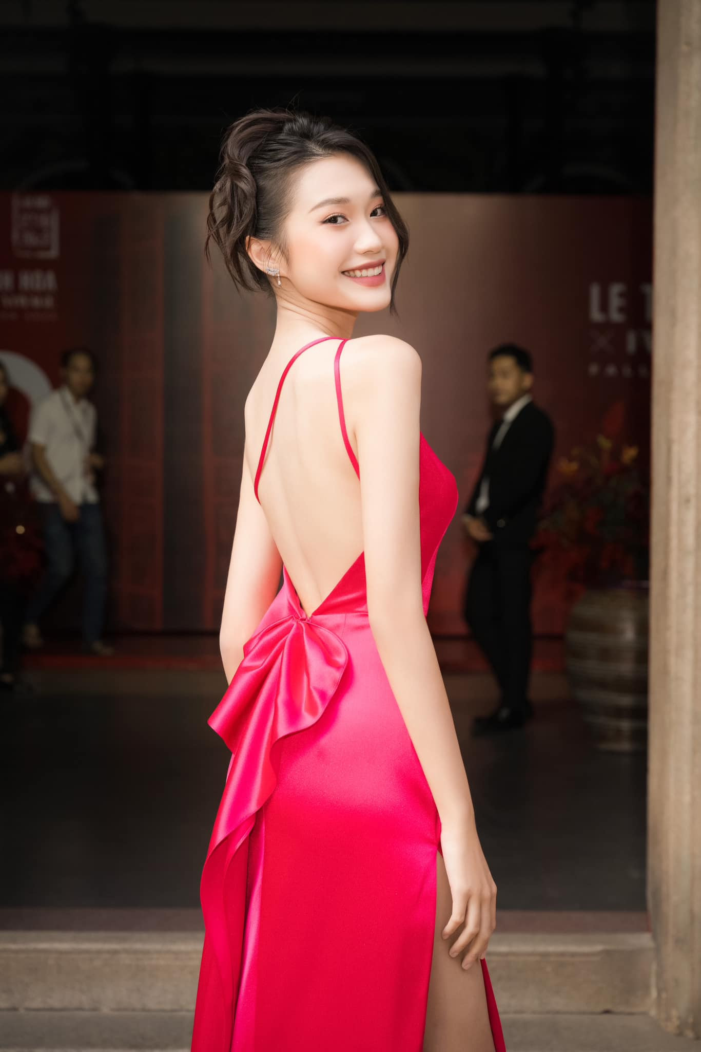 Văn Hậu - Hải My được người đặc biệt se duyên vợ chồng, đàng trai cưa cẩm đàng gái thế nào? - Hình 5