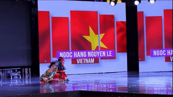 Á hậu Ngọc Hằng bị gãy cà kheo trong phần thi Trang phục dân tộc, xử lý thế nào trên sân khấu quốc tế? - Hình 6