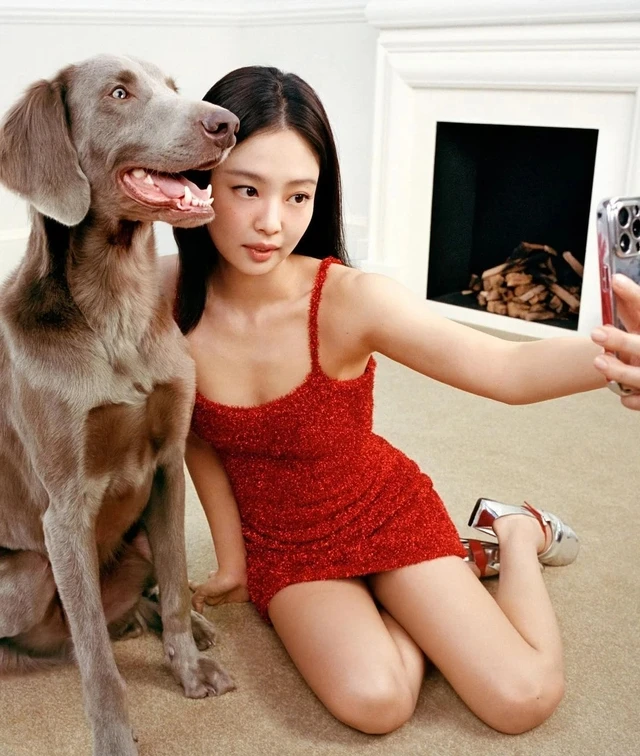 Jennie (BLACKPINK) bất ngờ tung ảnh gây náo loạn hậu chia tay V: Nhân vật thân mật bên cạnh là ai? - Hình 4