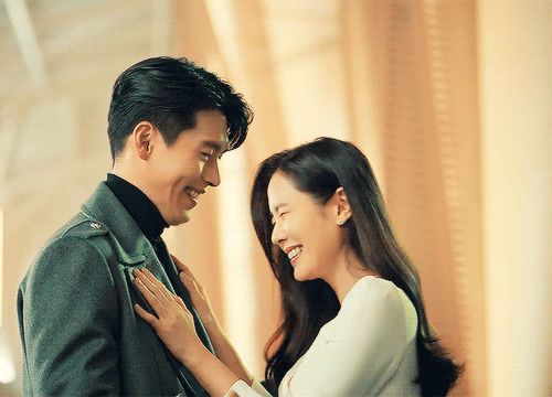 Khoảnh khắc visual dưới tuyết của Hyun Bin hot lại sau 2 năm, hóa ra lại liên quan tới Son Ye Jin - Hình 3