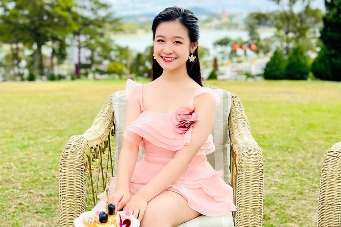 Anh trai Bảo Ngọc nghi em gái bị 1 youtuber hại bằng bùa ngải, xin kẹp tóc để gắn lên đầu Kumanthong - Hình 1