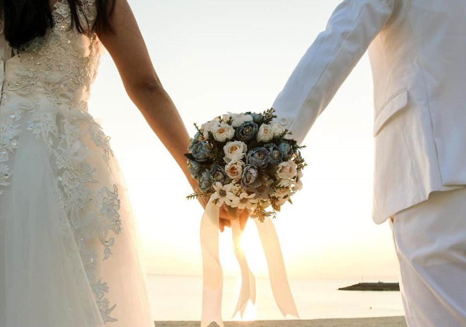 Cô dâu bị khách mời cười cợt, ví nhan sắc như quái vật, chú rể nói đúng 1 câu ai nấy liền xấu hổ - Hình 3