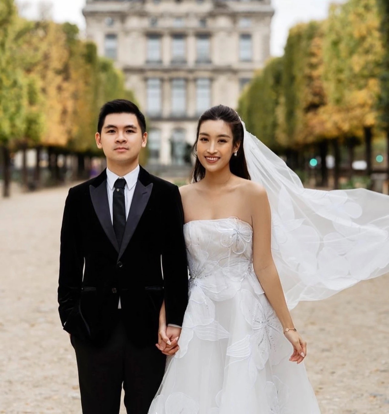 Đỗ Mỹ Linh khoe thần thái chuẩn dâu hào môn, được ông xã làm 1 việc chứng minh độ cưng vợ? - Hình 7