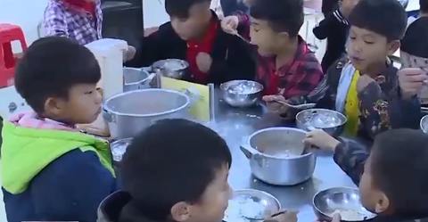 Vụ bất thường bữa ăn bán trú vùng cao: Sẽ nhờ cơ quan điều tra vào cuộc, đề xuất lắp camera giám sát - Hình 5