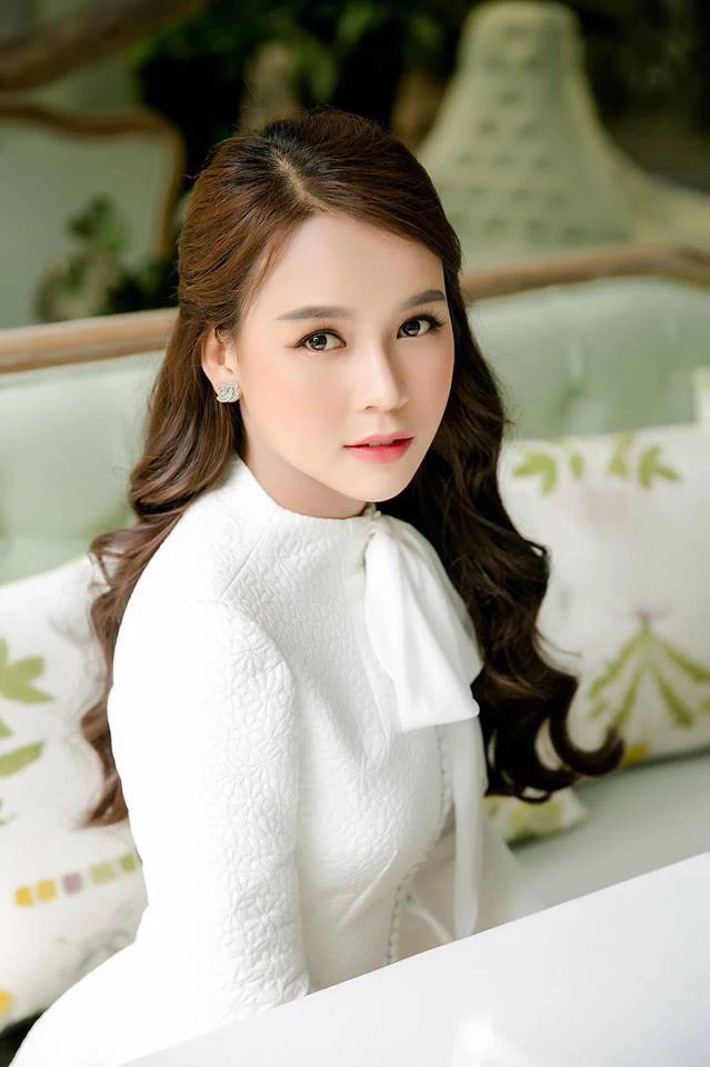 Sam phản pháo khi bị đồn là vợ bác sĩ Thịnh, còn tiết lộ thông tin liên quan đến chồng doanh nhân - Hình 6
