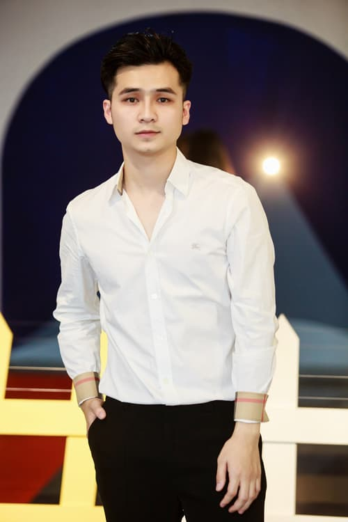 Hà Anh: Ca nhạc sĩ xăm tên tình cũ Dương Hoàng Yến để mong được nữ ca sĩ yêu lại là ai? - Hình 2