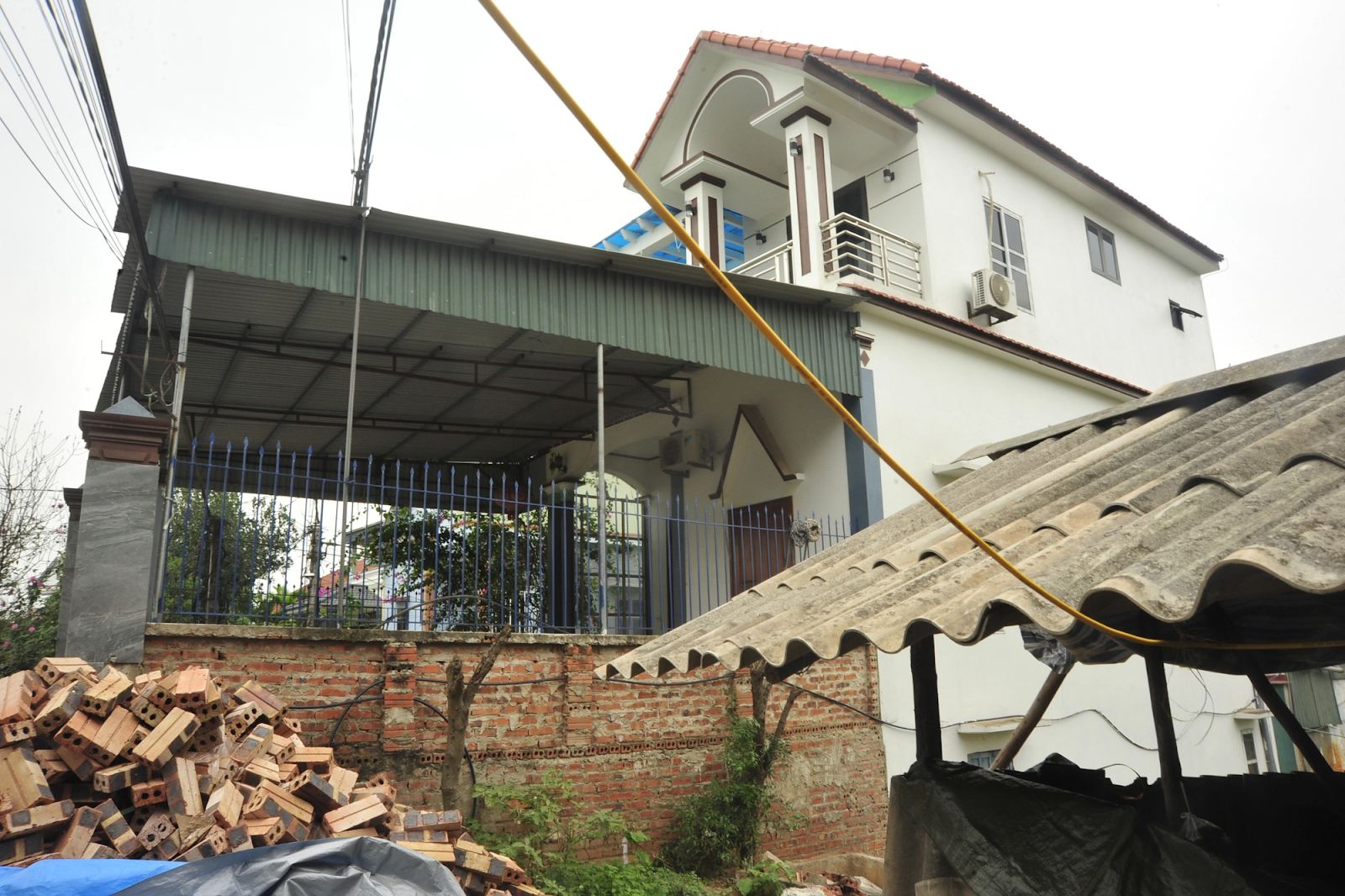 Vụ cụ bà bị đuổi ra khỏi nhà: Con dâu sang tên đất cho mẹ đẻ, bức xúc thái độ em chồng - Hình 2