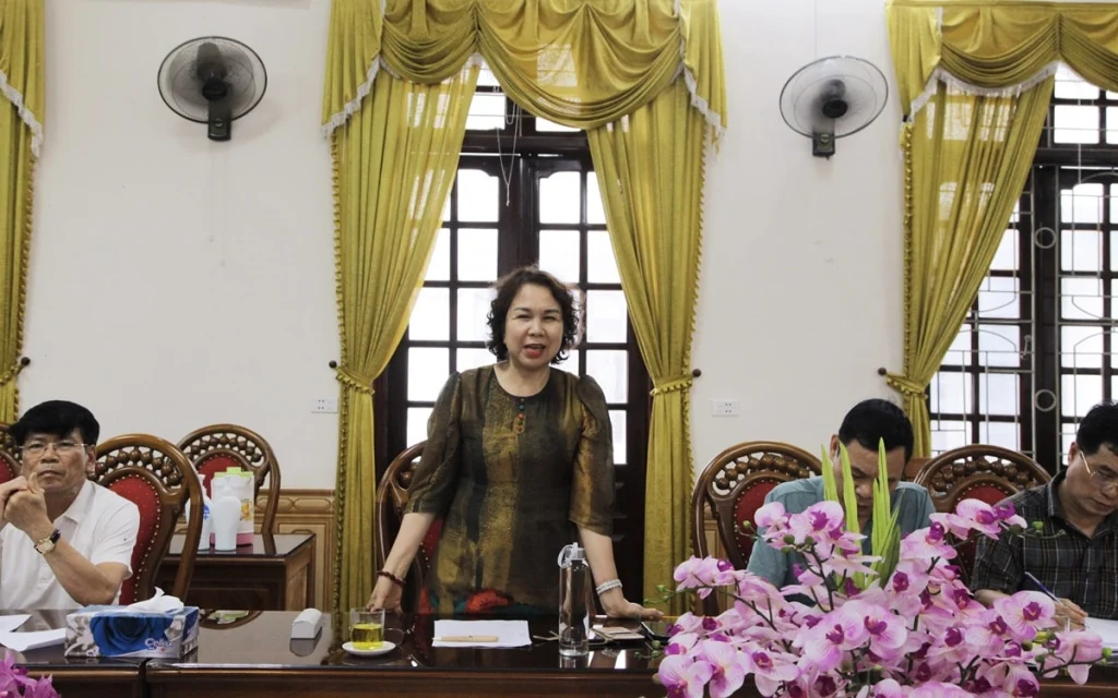 Mẹ ruột đại gia kim cương từng dính ồn ào với Hà Hồ bị tạm hoãn xuất cảnh, lý do vì sao? - Hình 4