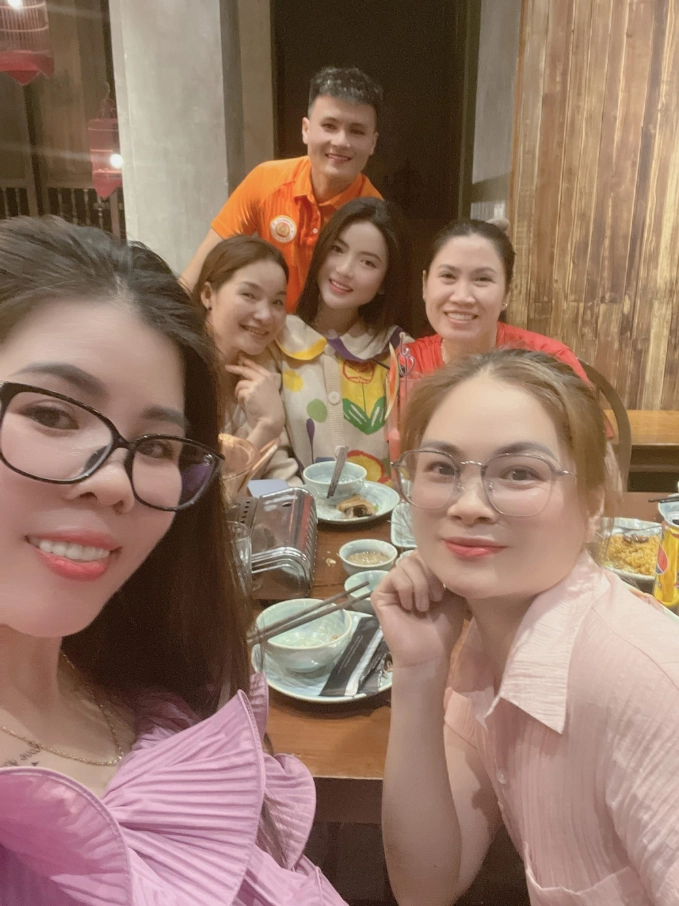 Quang Hải từng trải qua nhiều mối tình, điều gì ở vợ sắp cưới khiến anh muốn gắn bó 1 đời? - Hình 8