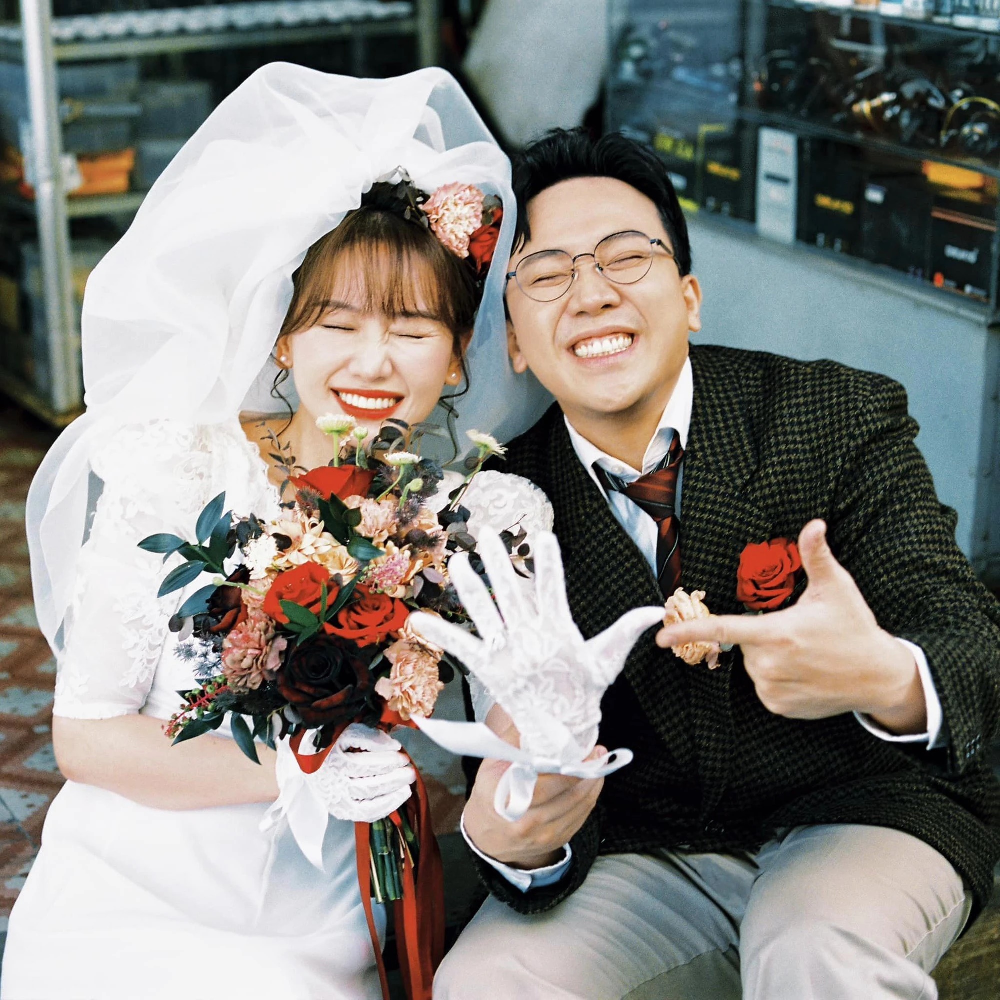 Hari Won tung ảnh cưới hoài cổ kỉ niệm 7 năm bên nhau, Trấn Thành nhắn nhủ vợ cực tình cảm - Hình 2
