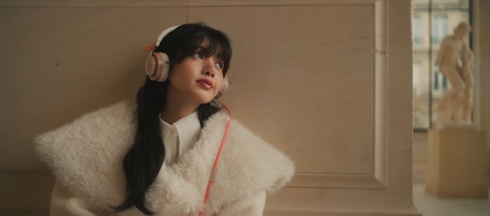 Jisoo - Lisa trúng độc đắc cuối năm, chị cả - em út lập thành tích liên hoàn ấn tượng - Hình 4