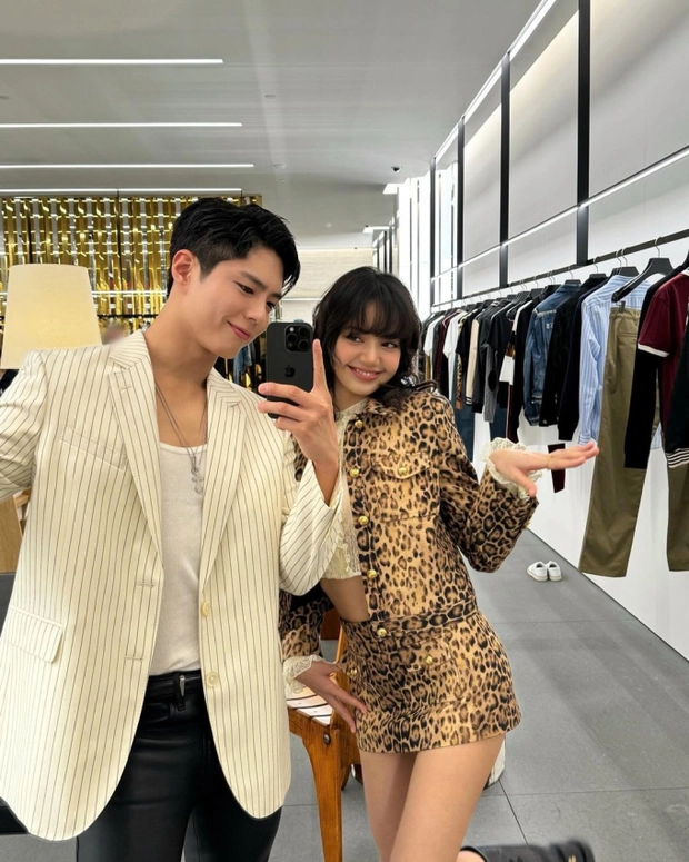 Park Bo Gum có động thái đặc biệt với Lisa (BLACKPINK), fan 2 nhà đứng ngồi không yên - Hình 3