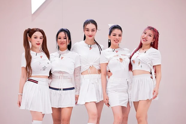 Lệ Quyên đưa Phương Vy khỏi diện tình nghi cạch mặt, giữ nguyên thái độ với 1 sao nữ - Hình 4
