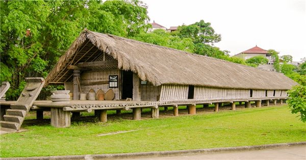 Bí ẩn cầu thang hình núi đôi của bộ tộc xinh như mộng bắt đàn ông về làm chồng - Hình 3